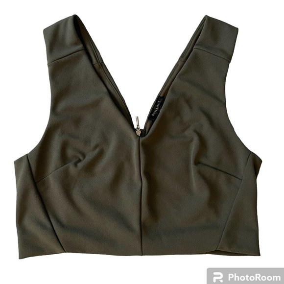 Cropped Tank Top - Picture 1 of 2
